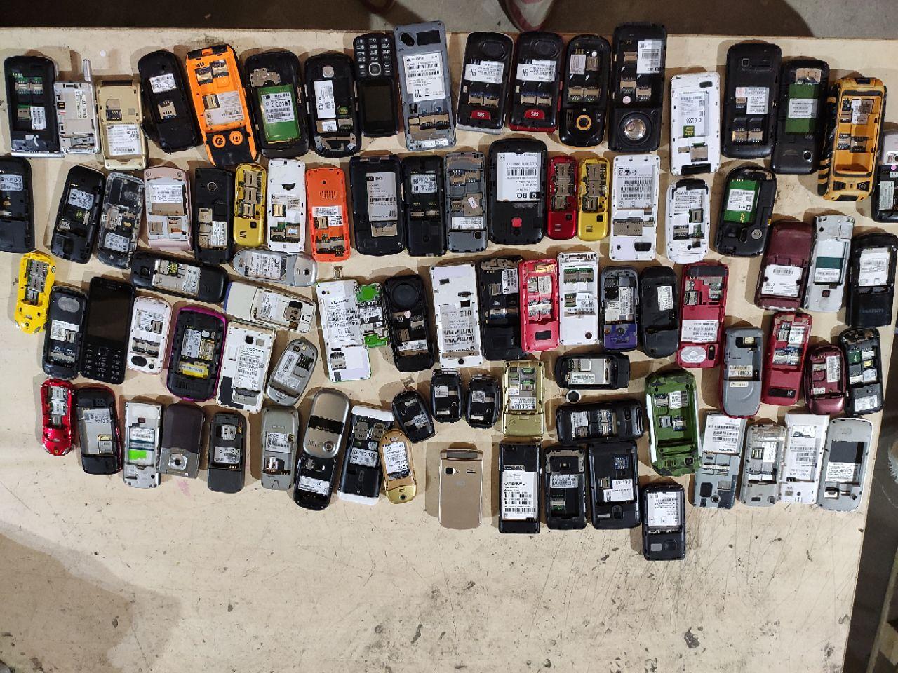 Куда сдать старые мобильные телефоны